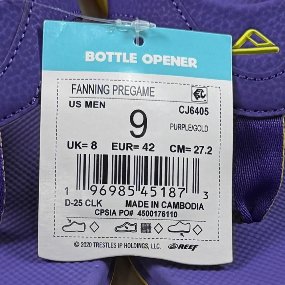 Reef Fanning Pregame / Tailgate Sandals  - NWT Mens 9 Purple / Gold  #48770-FL5*